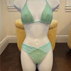 Lulu Fama Bikini